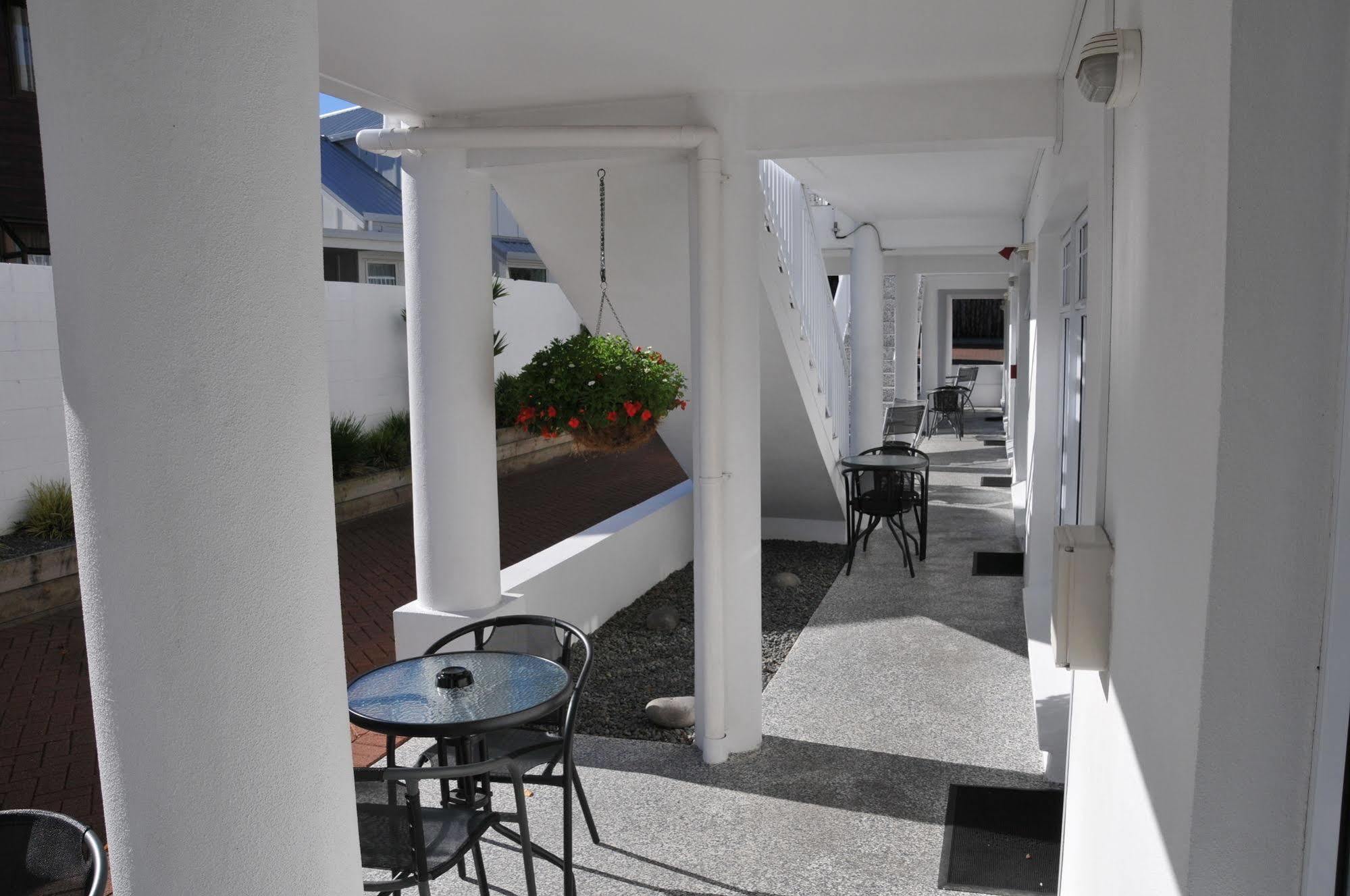 Lakeside Taupo Motel Exterior photo
